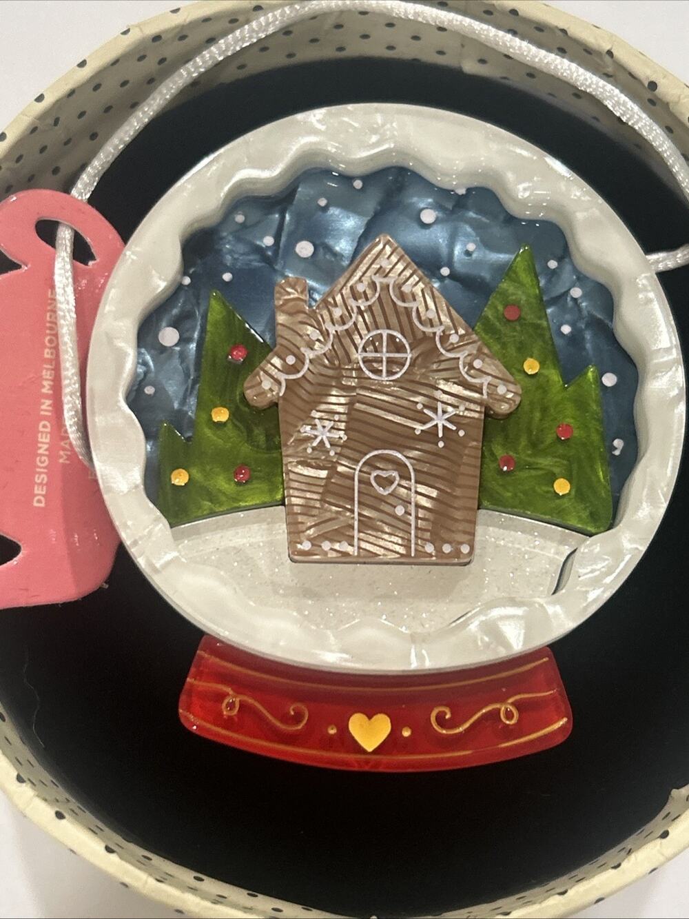 Erstwilder brooch - Seasons Greetings - Snow Globe - 2017 Kitchy Christmas BNIB